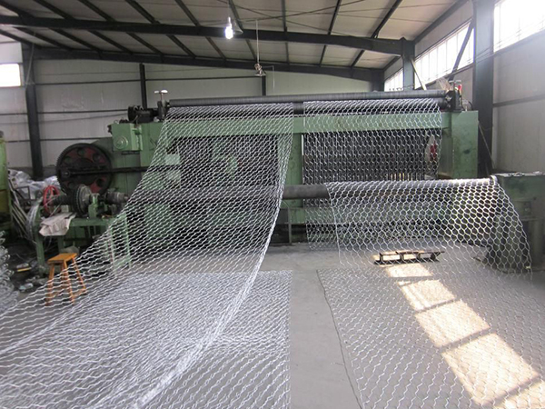 石籠網(wǎng)擋土墻圖片3