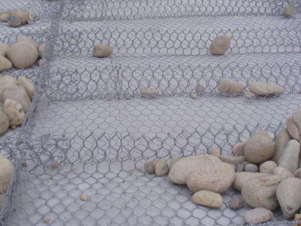 雙隔板雷諾護(hù)墊