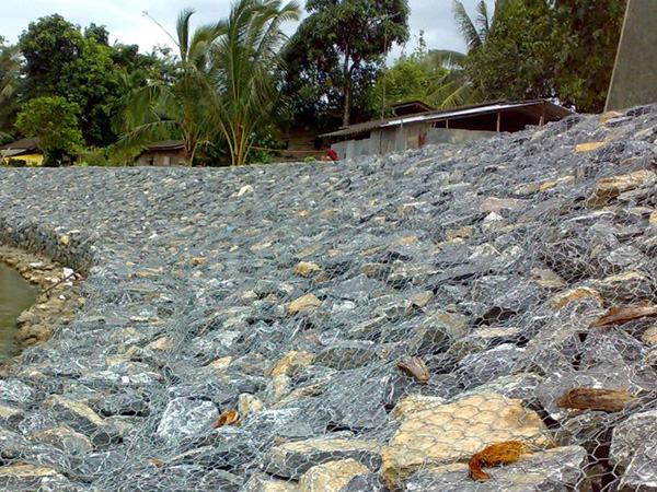 河道護(hù)坡雷諾護(hù)墊圖片3